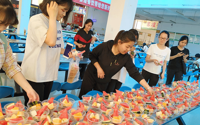 漳州食堂承包商分享營養(yǎng)美味搭配經(jīng)驗